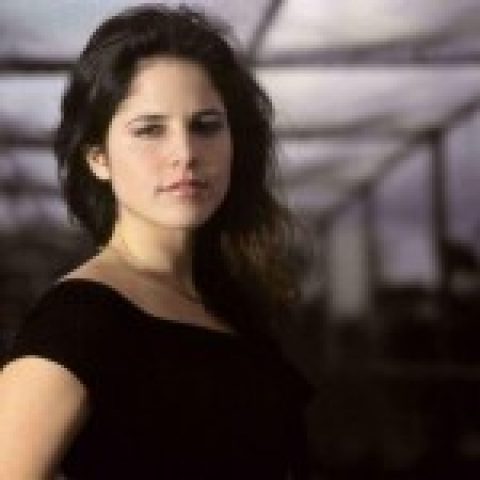 Author Q&A: Singer/songwriter Kat Parsons